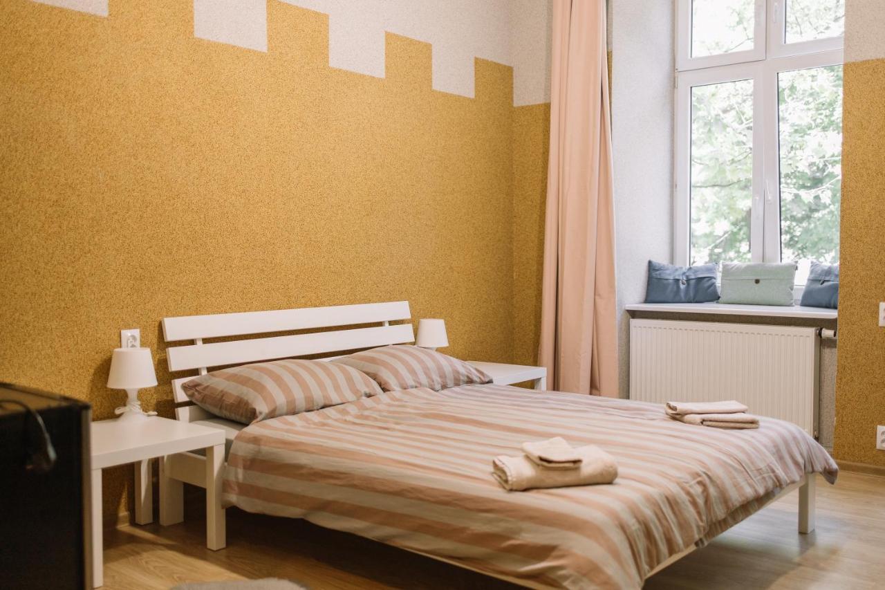West13 Guest Rooms Краків Екстер'єр фото