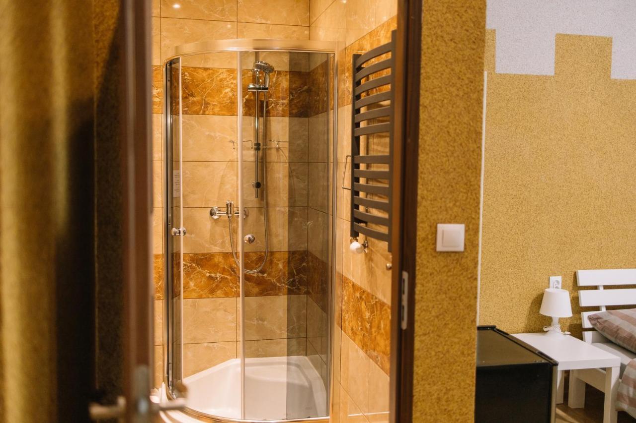 West13 Guest Rooms Краків Екстер'єр фото