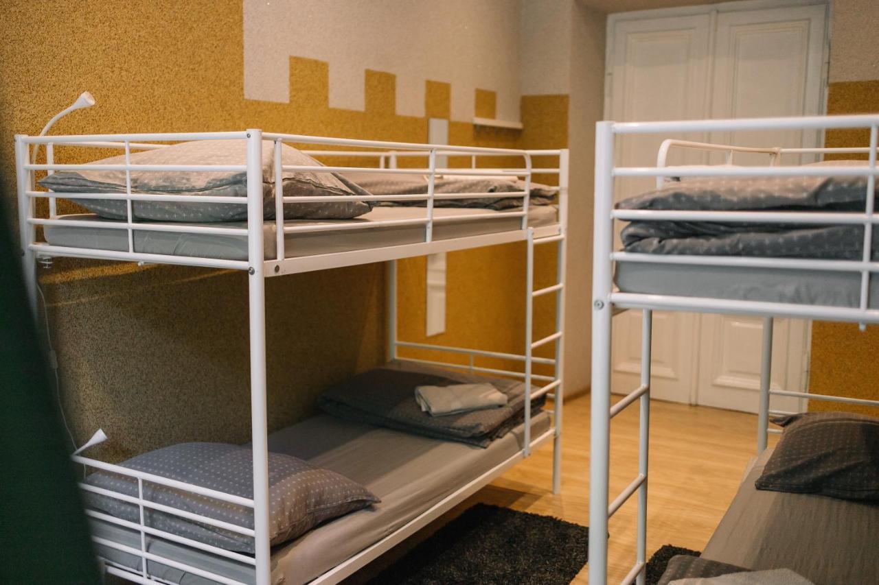 West13 Guest Rooms Краків Екстер'єр фото